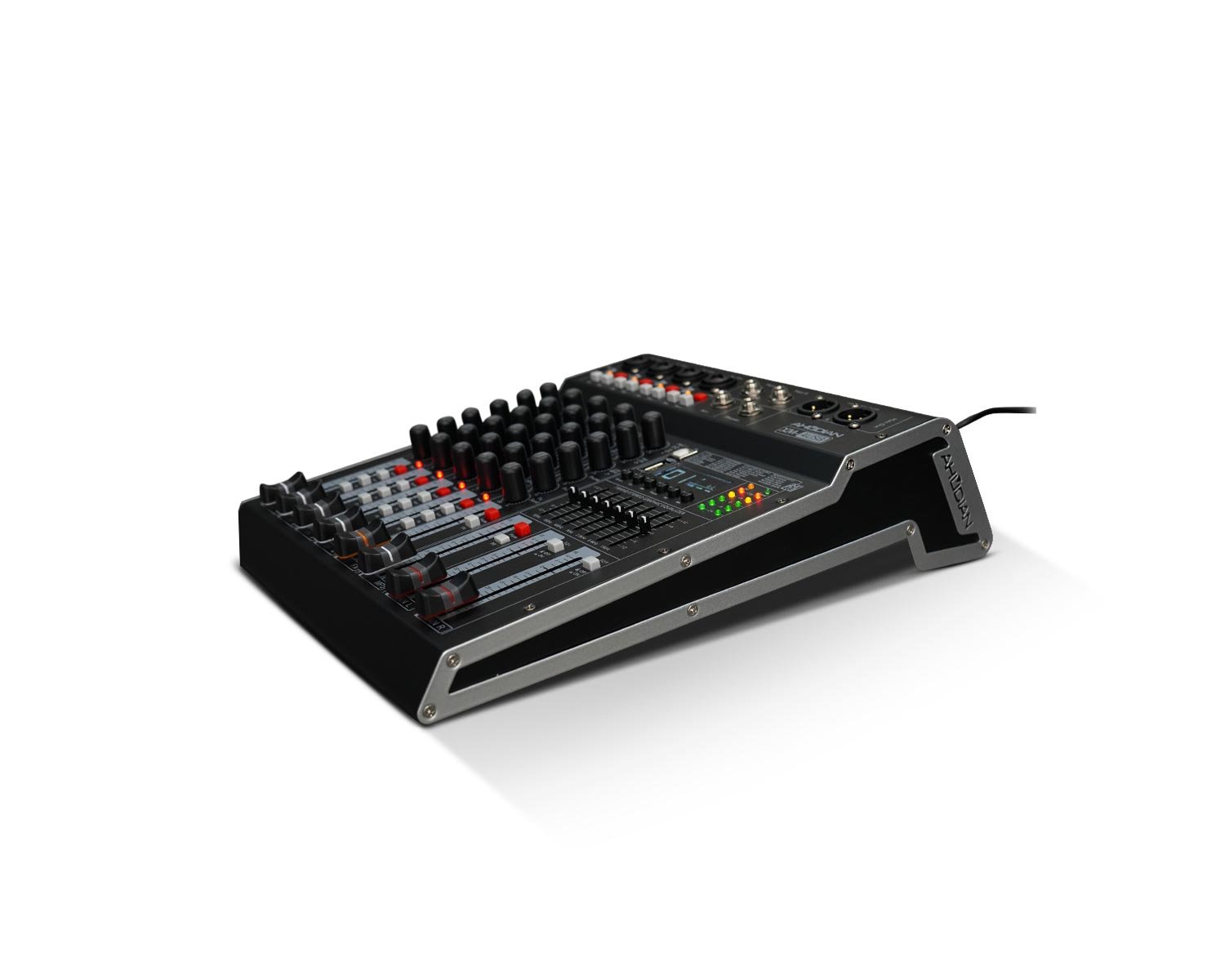 XM-4USB · miniatura de la vista 3